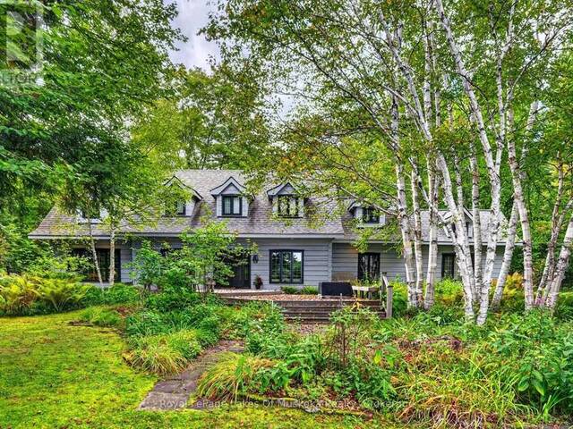 3 - 1041 KELLS BAY ROAD Huntsville Ontario, P1H 2J6 - 4 Bedrooms Waterfront Home For sale