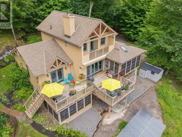 34 LOGGING TRAIL Huntsville Ontario, P0B 1M0 - 4 Bedrooms Waterfront Home For sale
