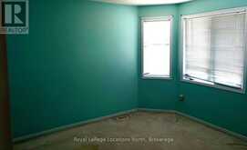 24 MERGANSER COURT | Barrie Ontario | Slide Image Nine