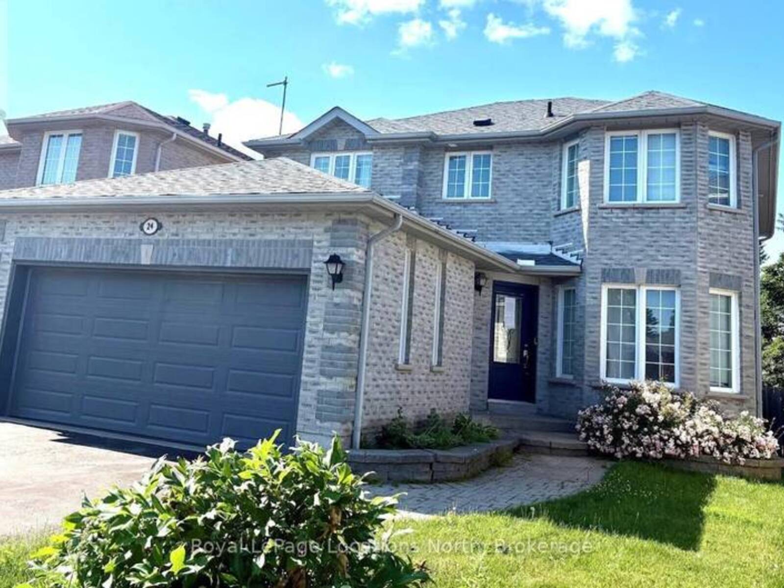 24 MERGANSER COURT, Barrie, Ontario L4N 8W7