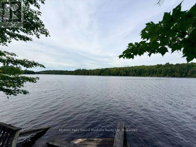 220 EAST WHALLEY LAKE ROAD E Magnetawan Ontario, P0A 1P0 - 3 Bedrooms Waterfront Home For sale