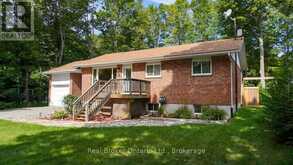 16 MUNDY AVENUE | Tiny Ontario | Slide Image Three