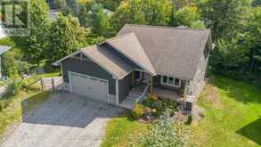17 HART COURT | Huntsville Ontario | Slide Image One