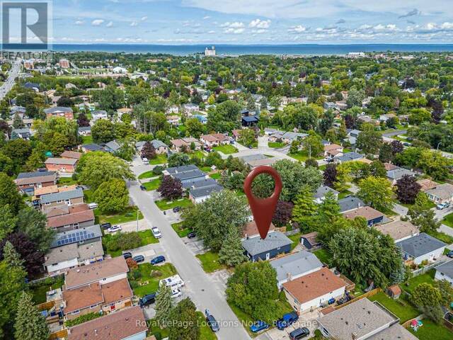 47 COURTICE CRESCENT Collingwood Ontario, L9Y 4N7 - 4 Bedrooms Home For Sale