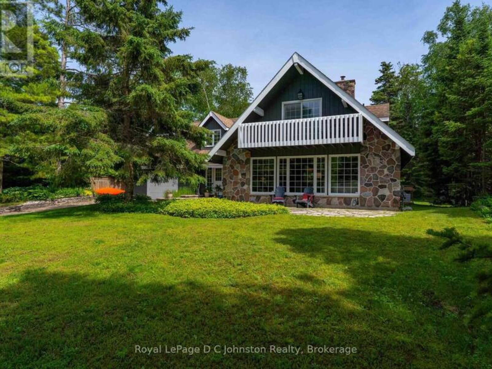 471 ECKFORD AVENUE, Southampton, Ontario N0H 2L0