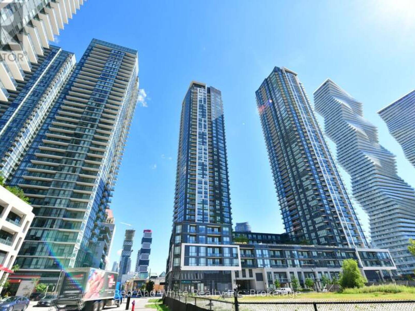 2005 - 510 CURRAN PLACE, Mississauga, Ontario L5B 0J8