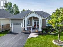 14 CLUBHOUSE DRIVE | Collingwood Ontario | Slide Image Two