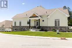 2 LEEDS COURT | Bracebridge Ontario | Slide Image Five
