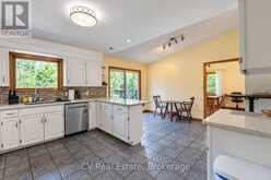 1045 NARROWS ROAD | Gravenhurst Ontario | Slide Image Ten