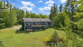 1045 NARROWS ROAD | Gravenhurst Ontario | Slide Image Four