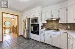 1045 NARROWS ROAD | Gravenhurst Ontario | Slide Image Nine