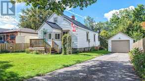 331 MOFFAT STREET | Orillia Ontario | Slide Image Two