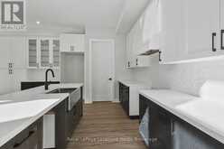 120 DOROTHY DRIVE | The Blue Mountains Ontario | Slide Image Nineteen