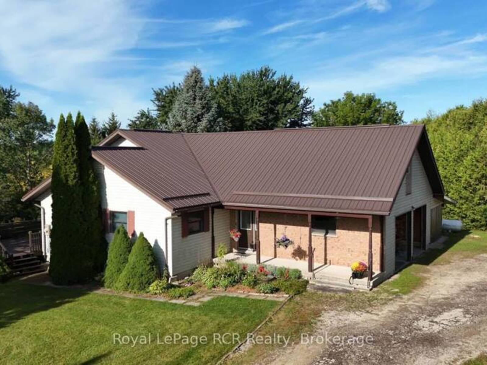 9870 CREEK ROAD, Minto, Ontario N0G 1M0