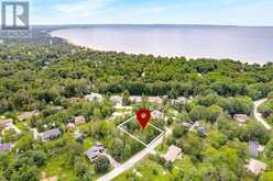 15 BRIDLEWOOD CRESCENT | Wasaga Beach Ontario | Slide Image Two
