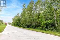 15 BRIDLEWOOD CRESCENT | Wasaga Beach Ontario | Slide Image Five