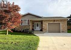 21 SUNCOAST DRIVE W | Goderich Ontario | Slide Image One