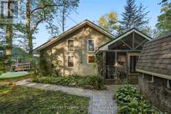 8 FARLAIN LAKE ROAD E | Tiny Ontario | Slide Image Four