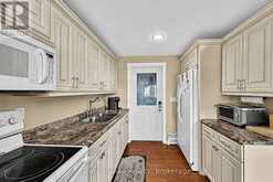 8 FARLAIN LAKE ROAD E | Tiny Ontario | Slide Image Nine