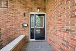 40 BISHOP COURT | Guelph Ontario | Slide Image Three