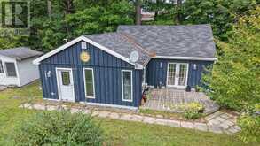 260 VIOLET STREET | Gravenhurst Ontario | Slide Image Two