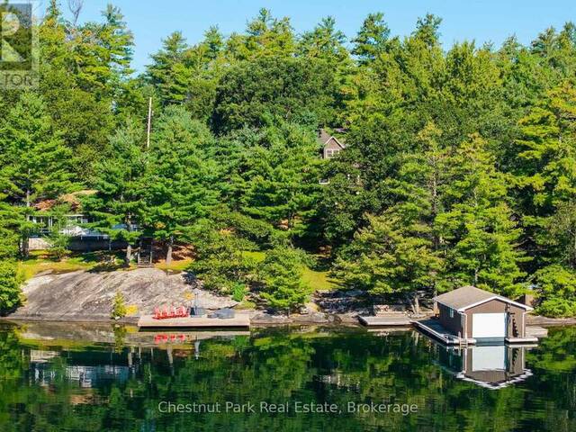 9-11 KENOZHA ROAD Rosseau Ontario, P0C 1J0 - 7 Bedrooms Waterfront Home For sale