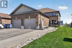 694 VICTORIA ROAD N | Guelph Ontario | Slide Image Thirty-five