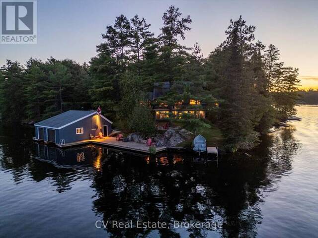 4410 MANTON LANE Coldwater Ontario, L0K 1E0 - 5 Bedrooms Waterfront Home For sale