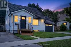 10 CHURCHILL CRESCENT W | Fergus Ontario | Slide Image One