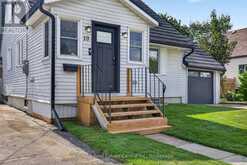 10 CHURCHILL CRESCENT W | Fergus Ontario | Slide Image Three