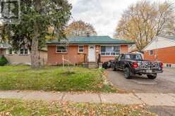 112 VICTORIA ROAD N | Guelph Ontario | Slide Image Thirty-five