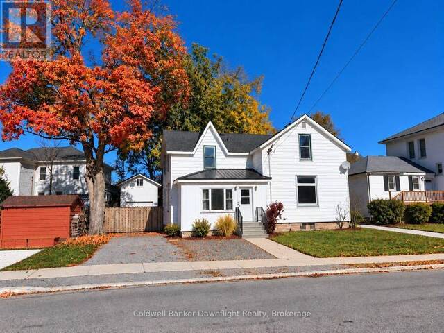 15 CUTTER STREET Clinton Ontario, N0M 1L0 - 3 Bedrooms Home For Sale