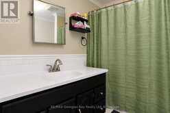 28 SHERIDAN STREET | Penetanguishene Ontario | Slide Image Thirteen