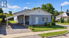 28 SHERIDAN STREET | Penetanguishene Ontario | Slide Image One