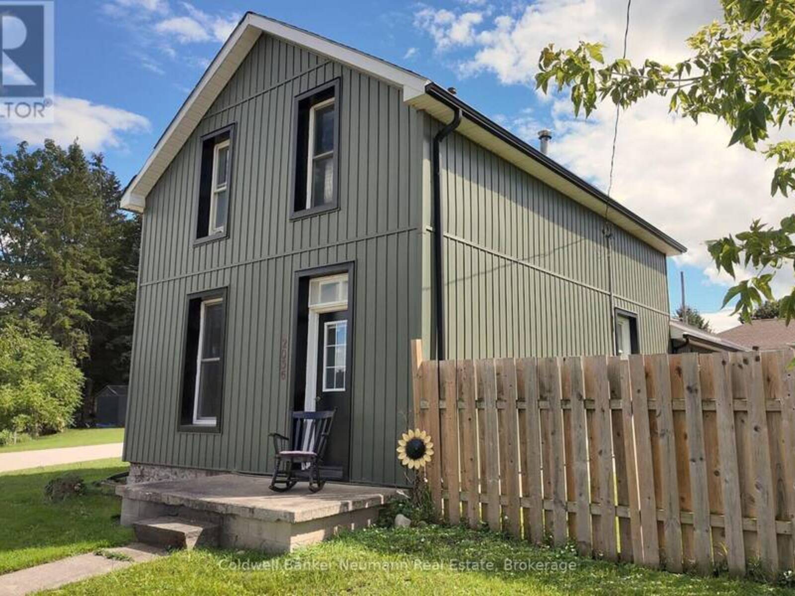 2056 MILL STREET E, Gorrie, Ontario N0G 1X0