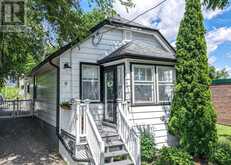 8 DUNN AVENUE | Orillia Ontario | Slide Image Four