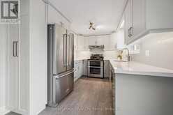 32 THORNHILL DRIVE | Guelph Ontario | Slide Image Eight