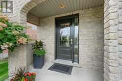19 PEGLAR CRESCENT | Fergus Ontario | Slide Image Six