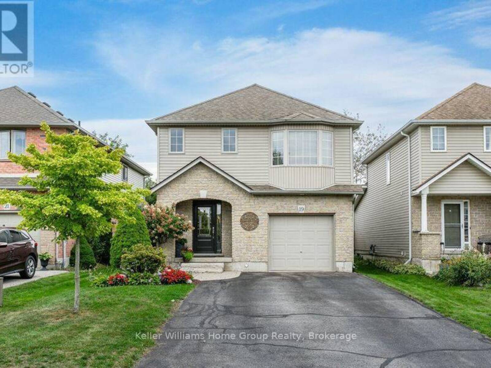 19 PEGLAR CRESCENT, Fergus, Ontario N1M 3T2
