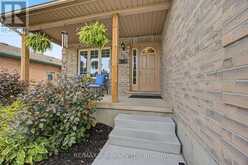 15 COOK CRESCENT | St. Thomas Ontario | Slide Image Four