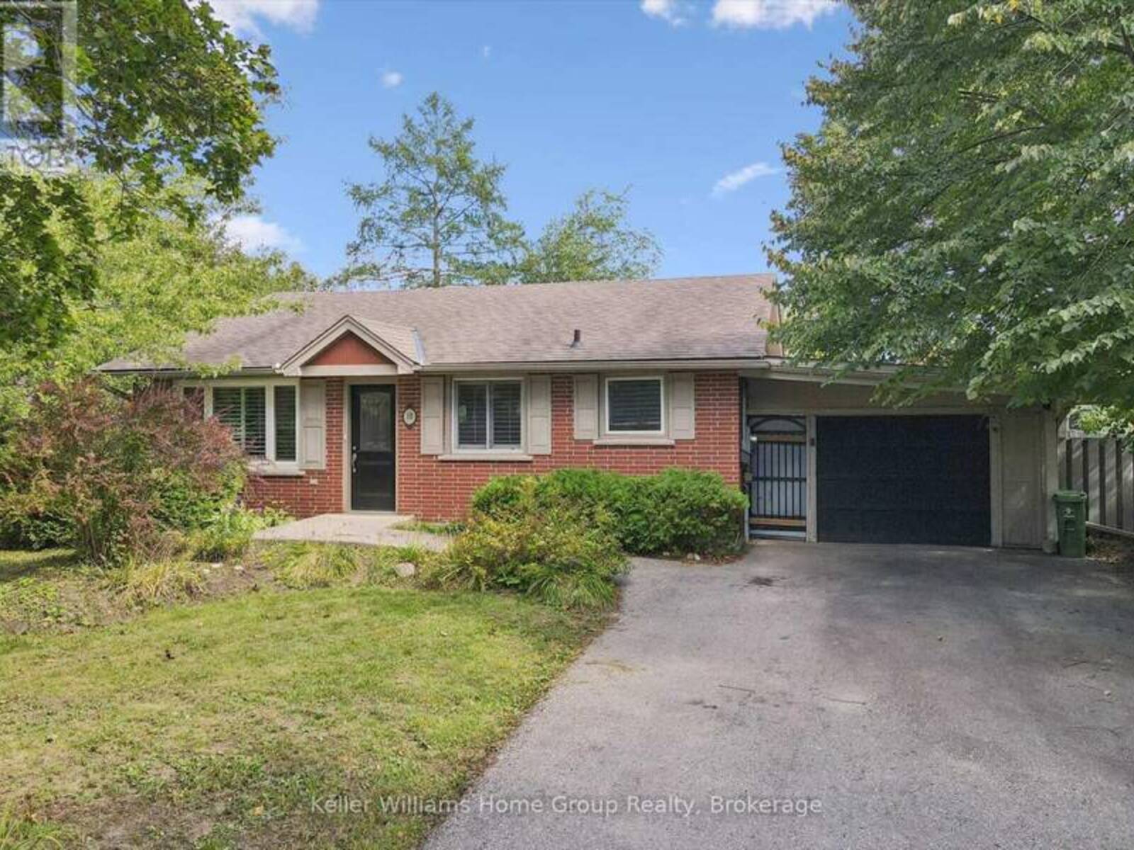 10 PICADILLY PLACE, Guelph, Ontario N1G 2P9