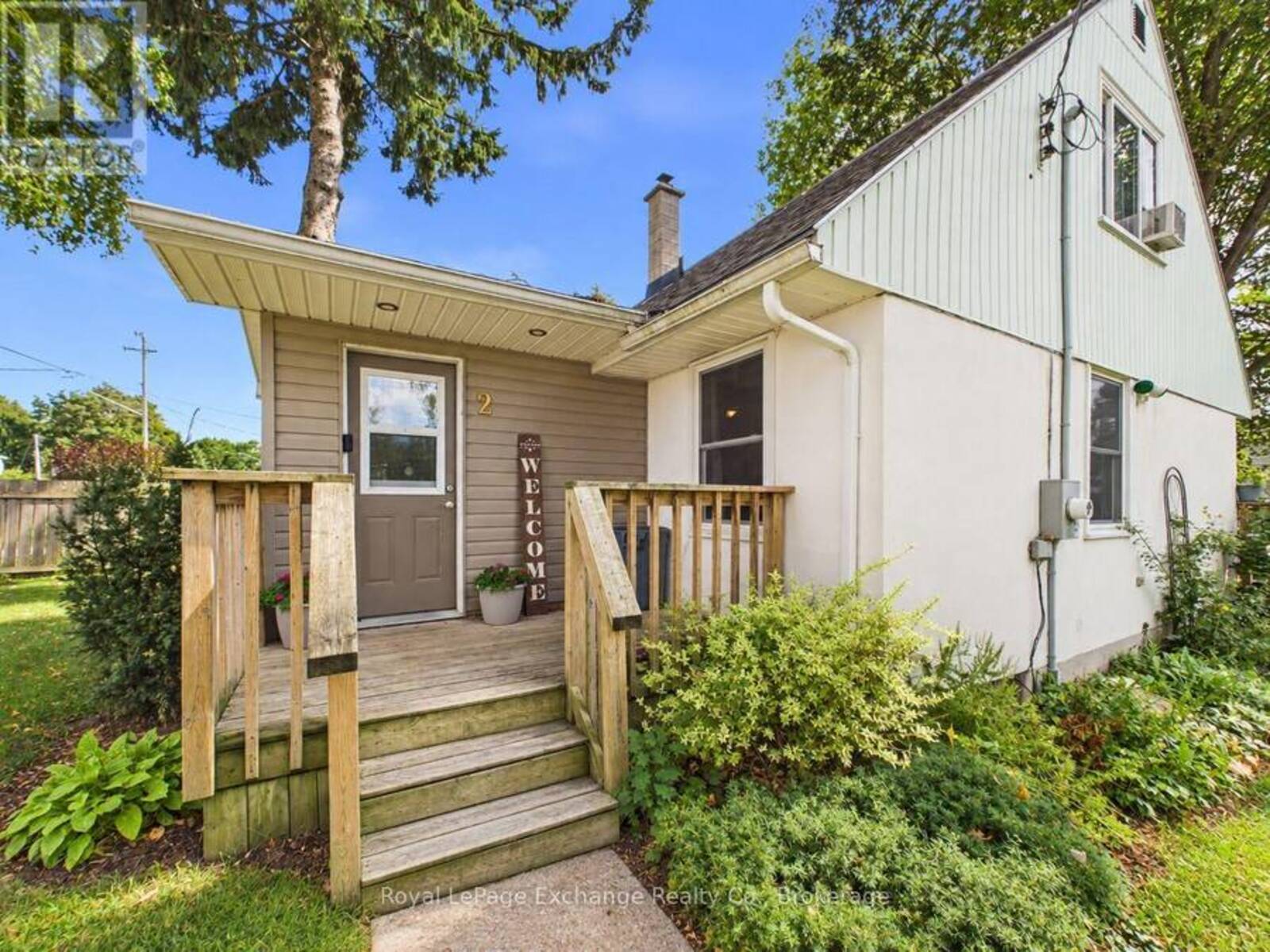 2 REGINA ROAD, Clinton, Ontario N0M 1L0