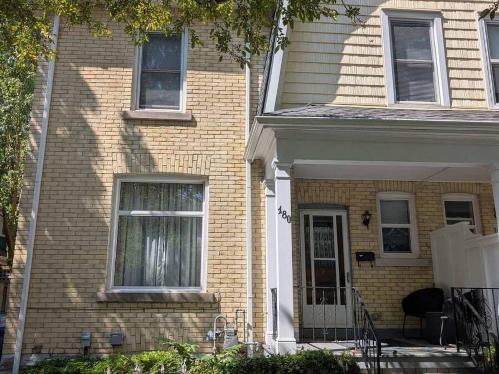 180 COBOURG STREET, Stratford, Ontario N5A 3E8