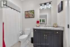 8 ERTLER LANE | Huntsville Ontario | Slide Image Seventeen