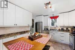 251 JAMES STREET W | Gravenhurst Ontario | Slide Image Nine