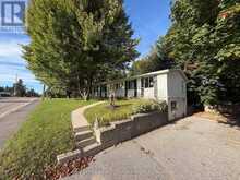 3 WELLINGTON STREET | Bracebridge Ontario | Slide Image Two