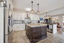 82 DRONE CRESCENT | Guelph Ontario | Slide Image Twelve