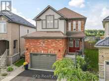 82 DRONE CRESCENT | Guelph Ontario | Slide Image Five