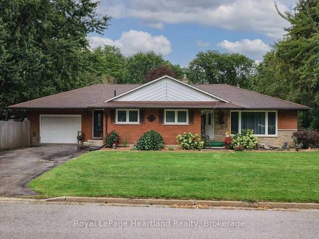 390 MORRIS STREET North Huron Ontario, N0M 1H0 - 3 Bedrooms Home For Sale