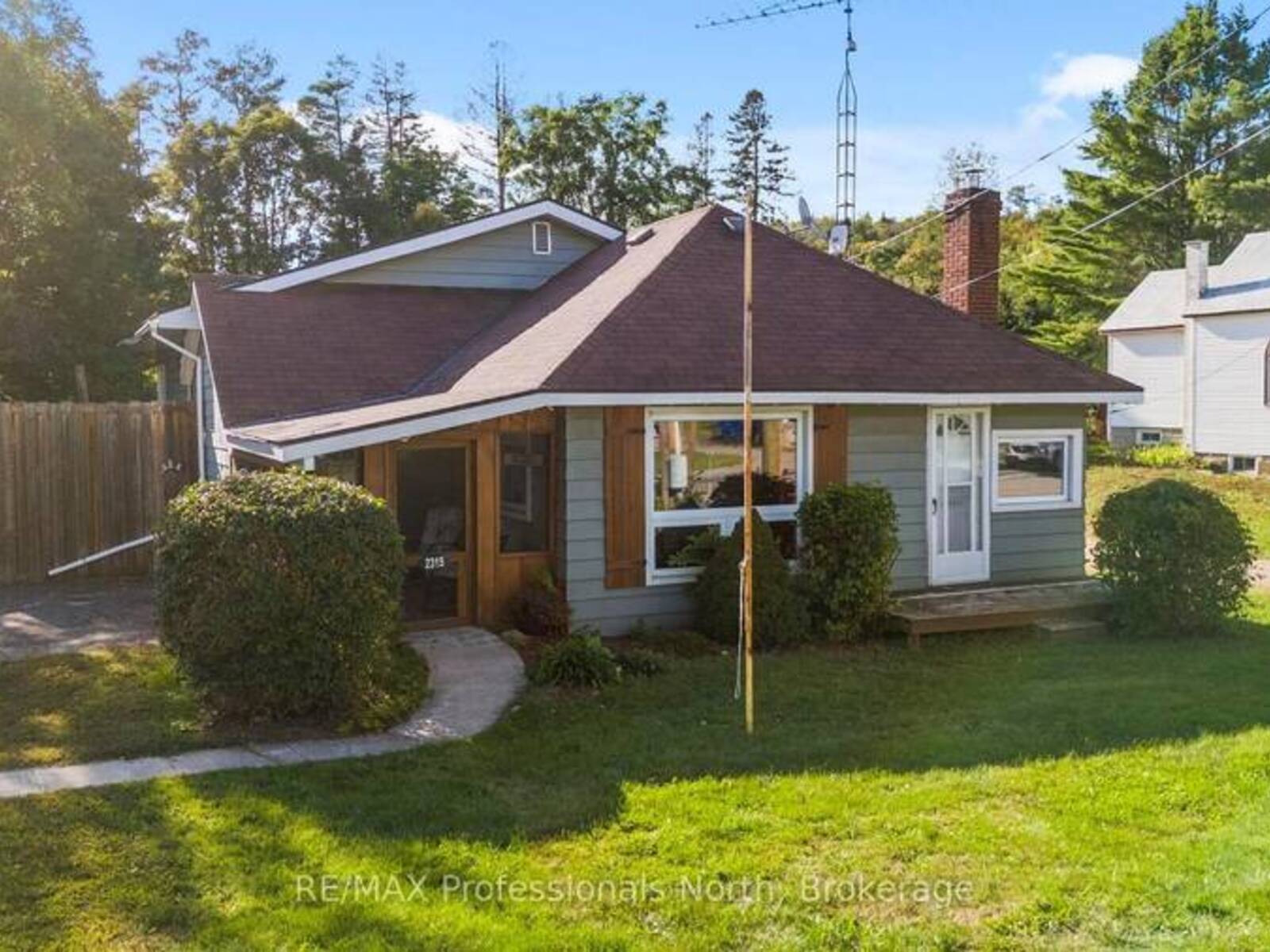 2315 LOOP ROAD, Highlands East, Ontario K0L 3C0